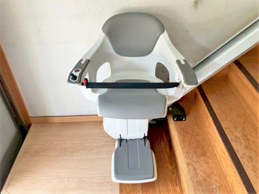 階段昇降機、階段リフト、福祉用具