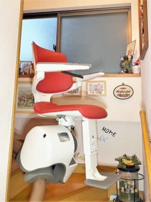 階段昇降機、階段リフト、福祉用具