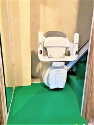 階段昇降機、階段リフト、福祉用具