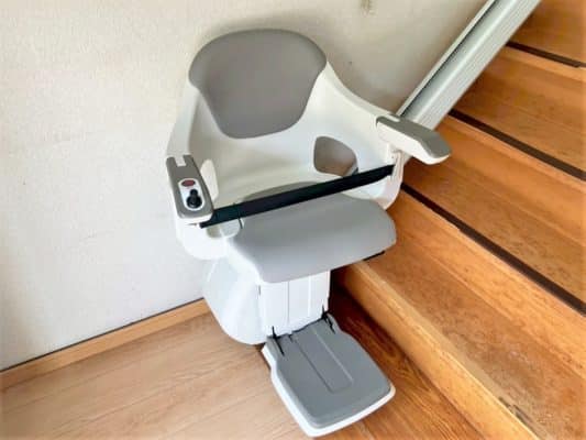 階段昇降機、階段リフト、福祉用具