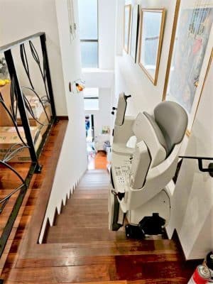 階段昇降機、階段リフト、福祉用具