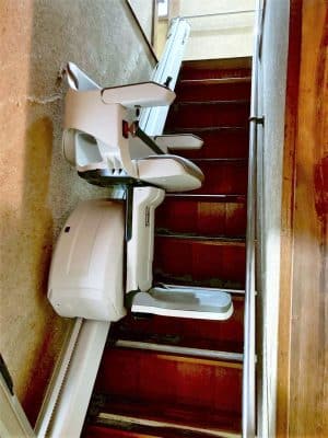 階段昇降機、階段リフト、福祉用具