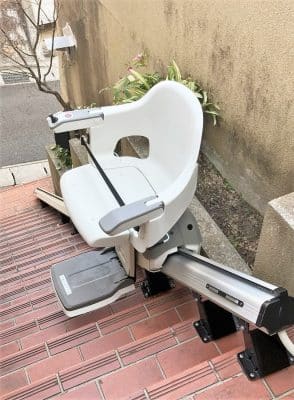 階段昇降機、階段リフト、福祉用具