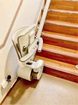 階段昇降機、階段リフト、福祉用具