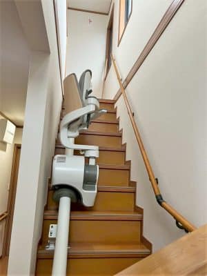 階段昇降機、階段リフト、福祉用具