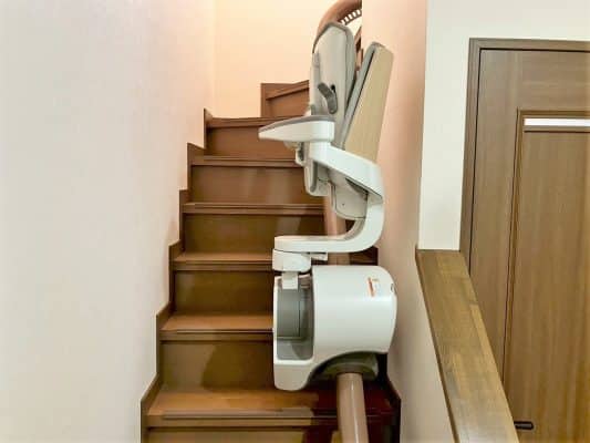 階段昇降機、階段リフト、福祉用具