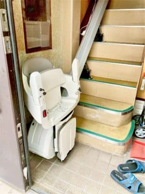 階段昇降機、階段リフト、福祉用具