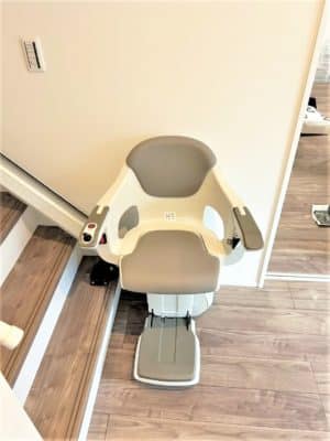 階段昇降機、階段リフト、福祉用具
