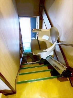 階段昇降機、階段リフト、福祉用具