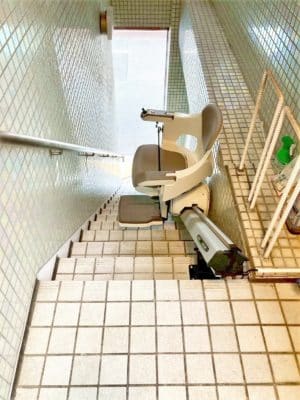 階段昇降機、階段リフト、福祉用具