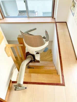 階段昇降機、階段リフト、福祉用具