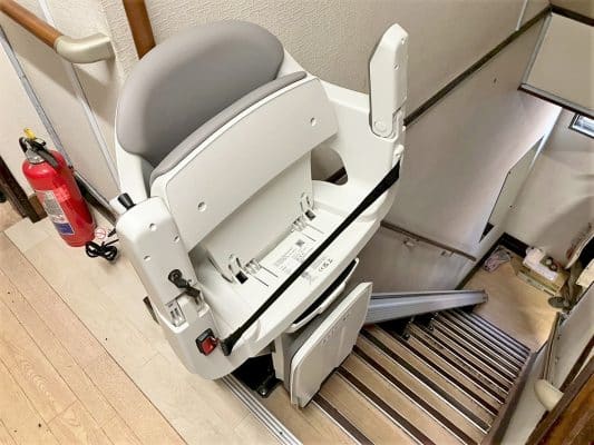 階段昇降機、階段リフト、福祉用具