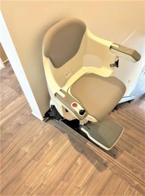 階段昇降機、階段リフト、福祉用具