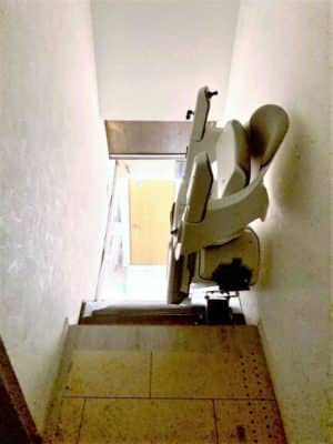 階段昇降機、階段リフト、福祉用具