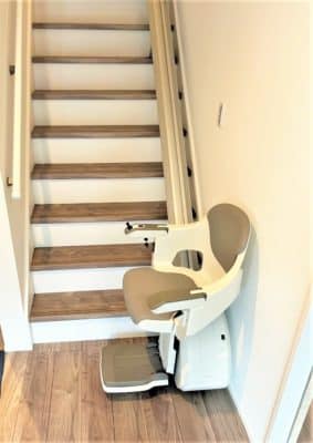階段昇降機、階段リフト、福祉用具