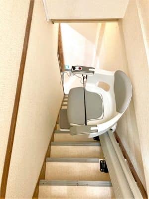 階段昇降機、階段リフト、福祉用具