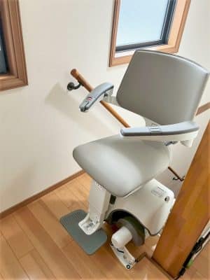 階段昇降機、階段リフト、福祉用具