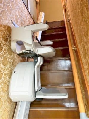 階段昇降機、階段リフト、福祉用具