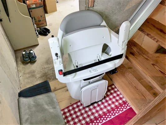 階段昇降機、階段リフト、福祉用具