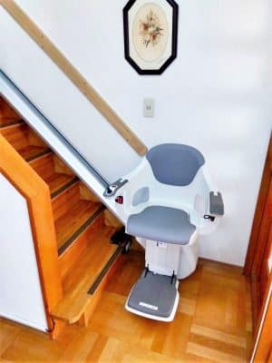 階段昇降機、階段リフト、福祉用具