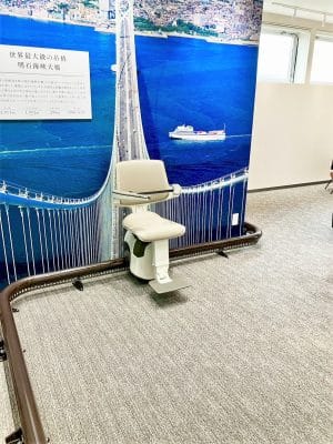 いす式階段昇降機、階段リフト、福祉用具