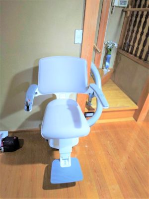 階段昇降機、階段リフト、福祉用具
