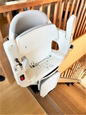 階段リフト、いす式階段昇降機、福祉用具