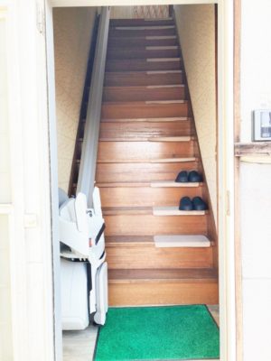 階段昇降機、直線型、屋内用、家庭用福祉用具