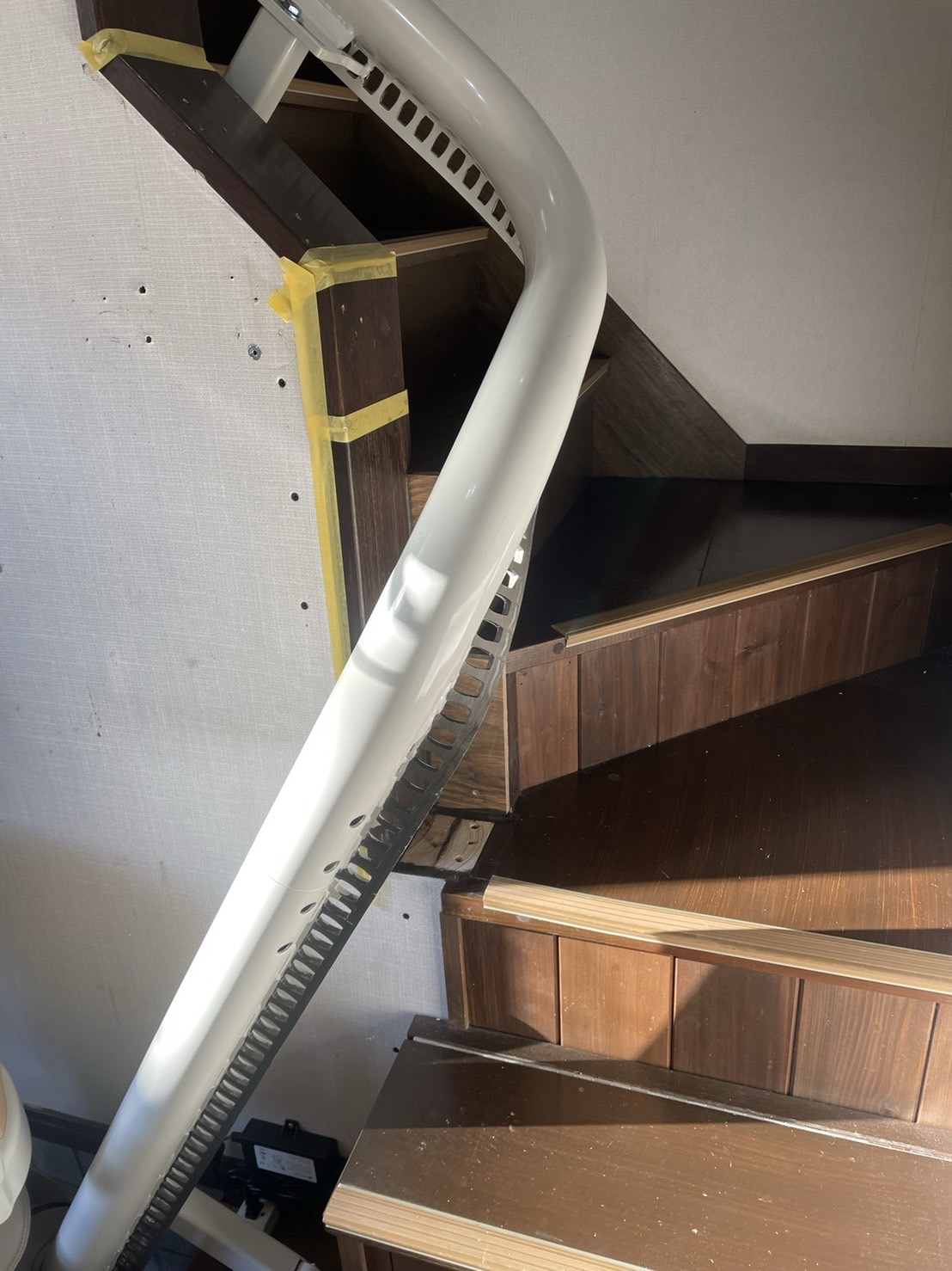 階段昇降機　屋内　曲線型　S200