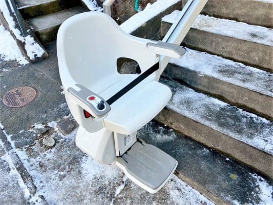 階段昇降機、階段リフト、福祉用具