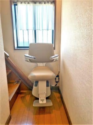 階段昇降機、階段リフト、福祉用具