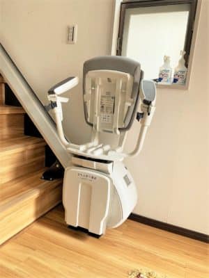 階段昇降機、階段リフト、福祉用具