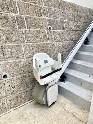 階段昇降機、屋外階段リフト、福祉用具