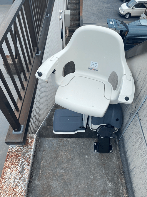 1412b7cdb8f1305946c4d4ca7576d38c 5