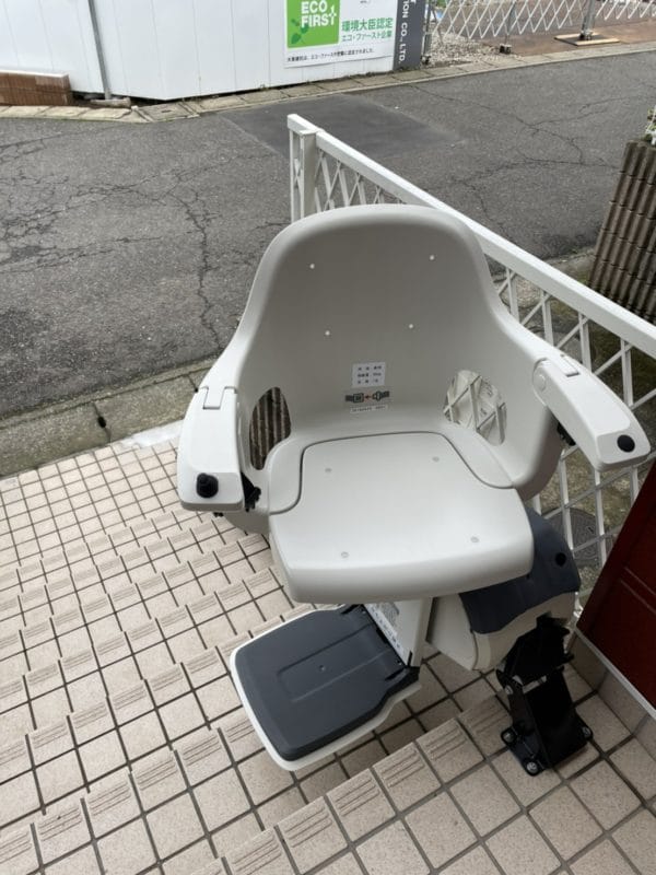 階段昇降機　屋外用　アウトドア