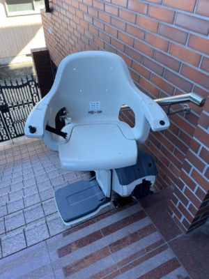 階段昇降機（屋外用）