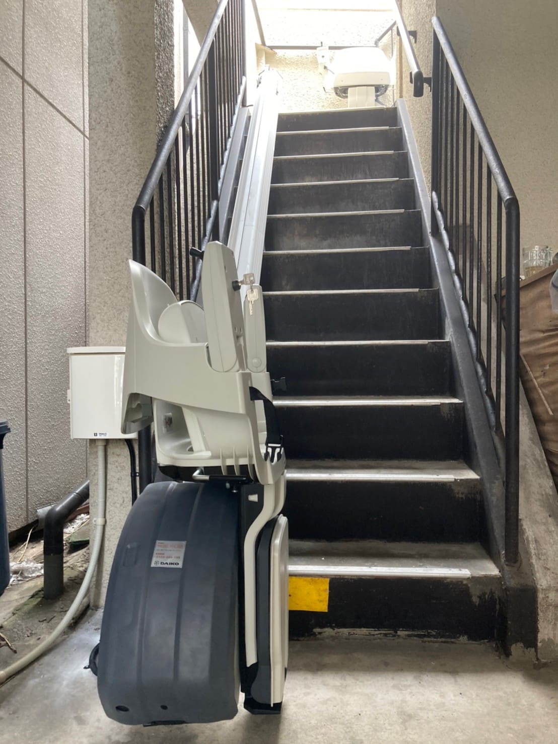 階段昇降機　アウトドア