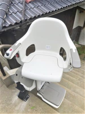 いす式階段昇降機、階段リフト、階段、屋外階段、福祉用具