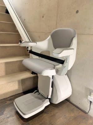階段昇降機、階段リフト、福祉用具