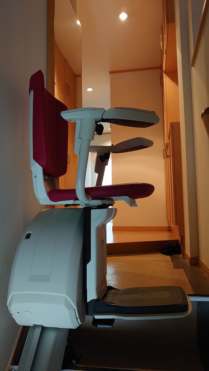 階段昇降機　上階