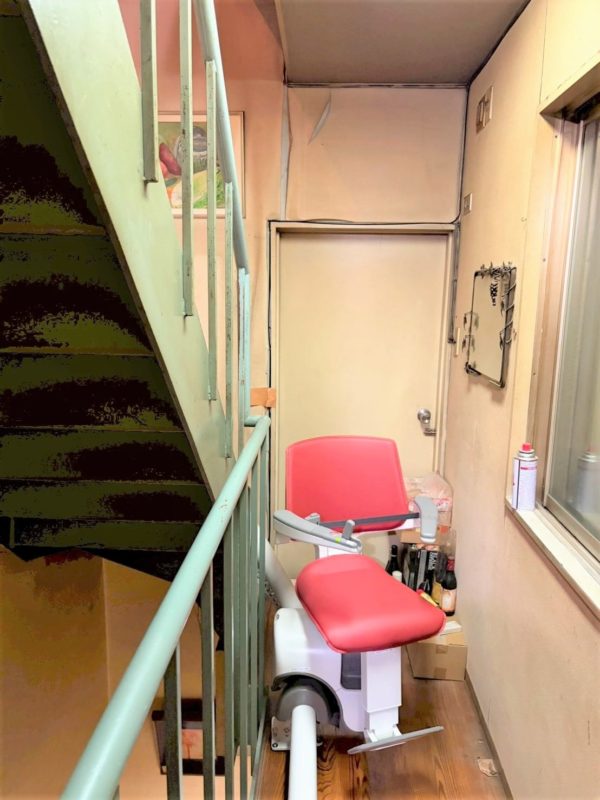 階段昇降機、階段リフト、福祉用具