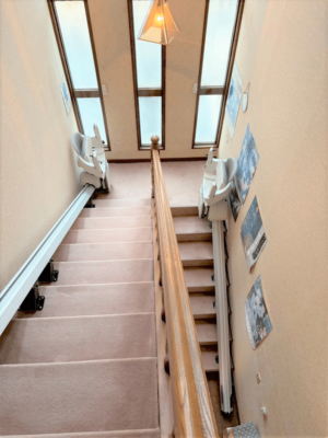 階段昇降機、階段リフト、福祉用具