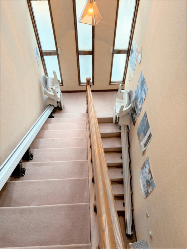 階段昇降機、階段リフト、福祉用具