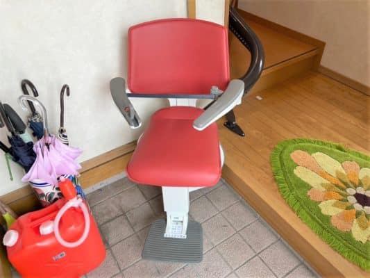 階段昇降機、階段リフト、福祉用具