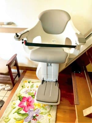 階段昇降機、階段リフト、福祉用具