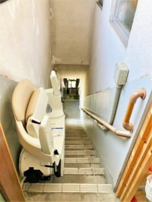 階段昇降機、階段リフト、福祉用具、階段、レンタルできる昇降機