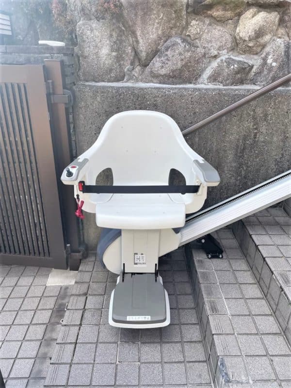 階段昇降機　S100　屋外型