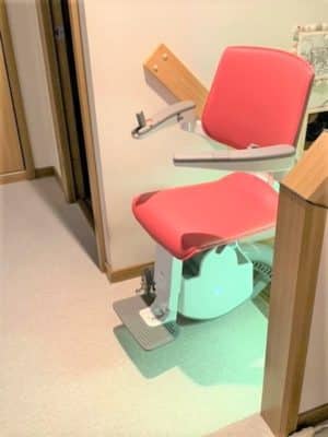 階段昇降機、階段リフト、福祉用具