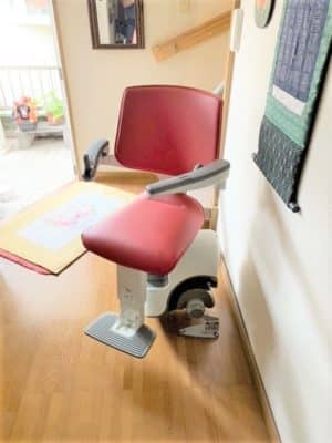 階段昇降機、階段リフト、福祉用具