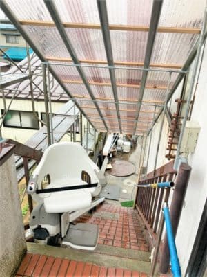 いす式階段昇降機、階段リフト、階段、屋外階段、福祉用具